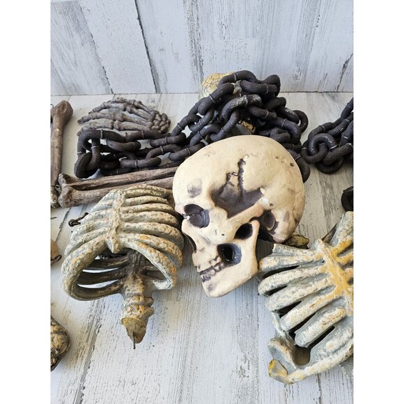 Vintage skull bones skeleton AS IS chains Halloween prop lawn ground - Picture 10 of 11